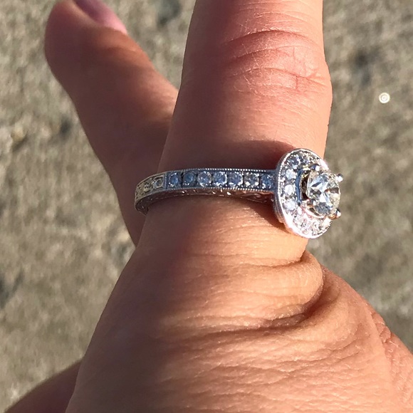 Diamond ring 💍 - Picture 3 of 8